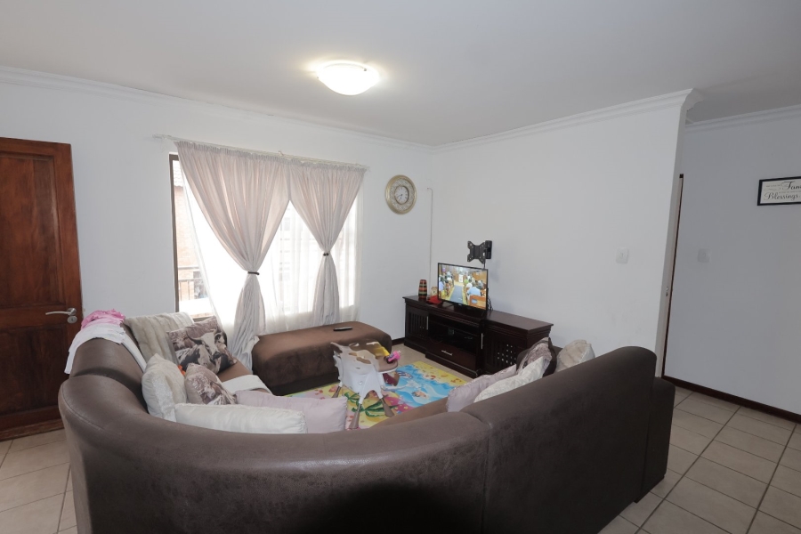 2 Bedroom Property for Sale in Vredenhof Sh Free State